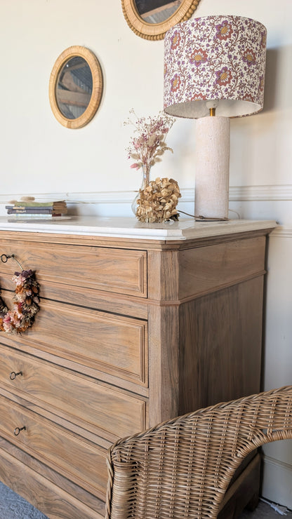 Commode ancienne en noyer