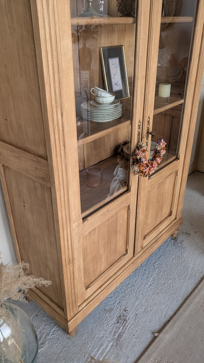 Vitrine ancienne