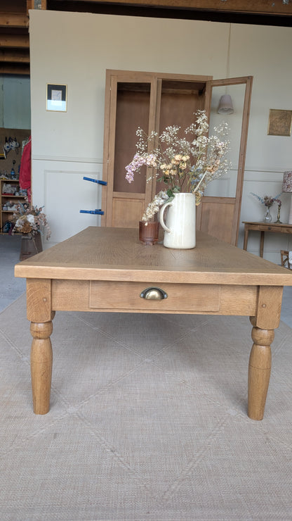 Grande table basse en chêne