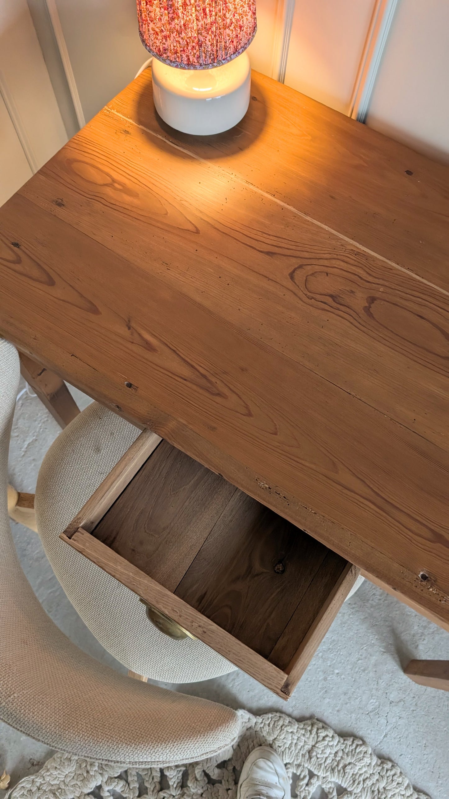 Bureau - table d'appoint