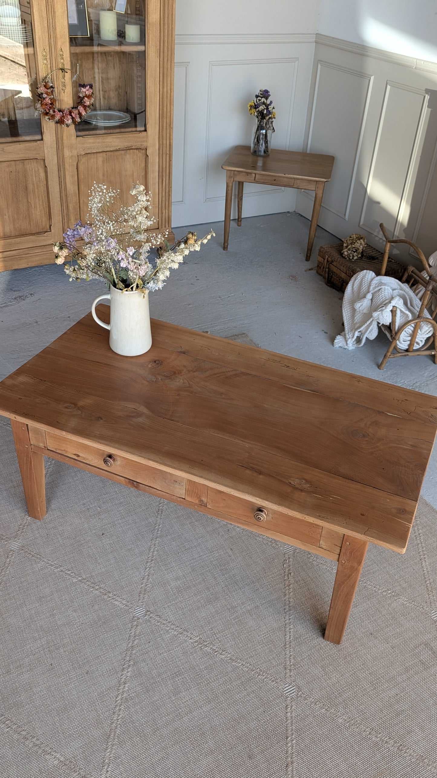 Table basse en merisier