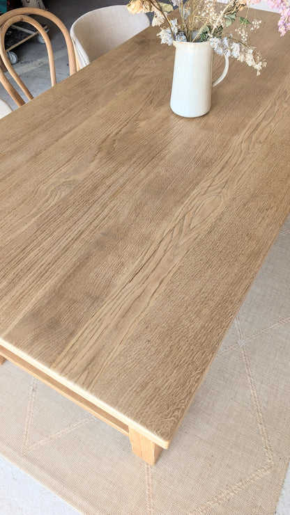 Table rectangulaire en chêne avec rallonges