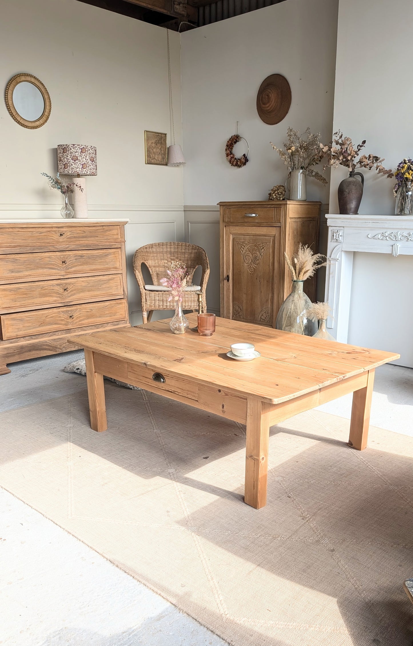 Table basse en pin