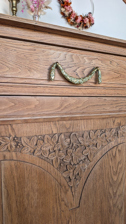 Grand buffet en chêne