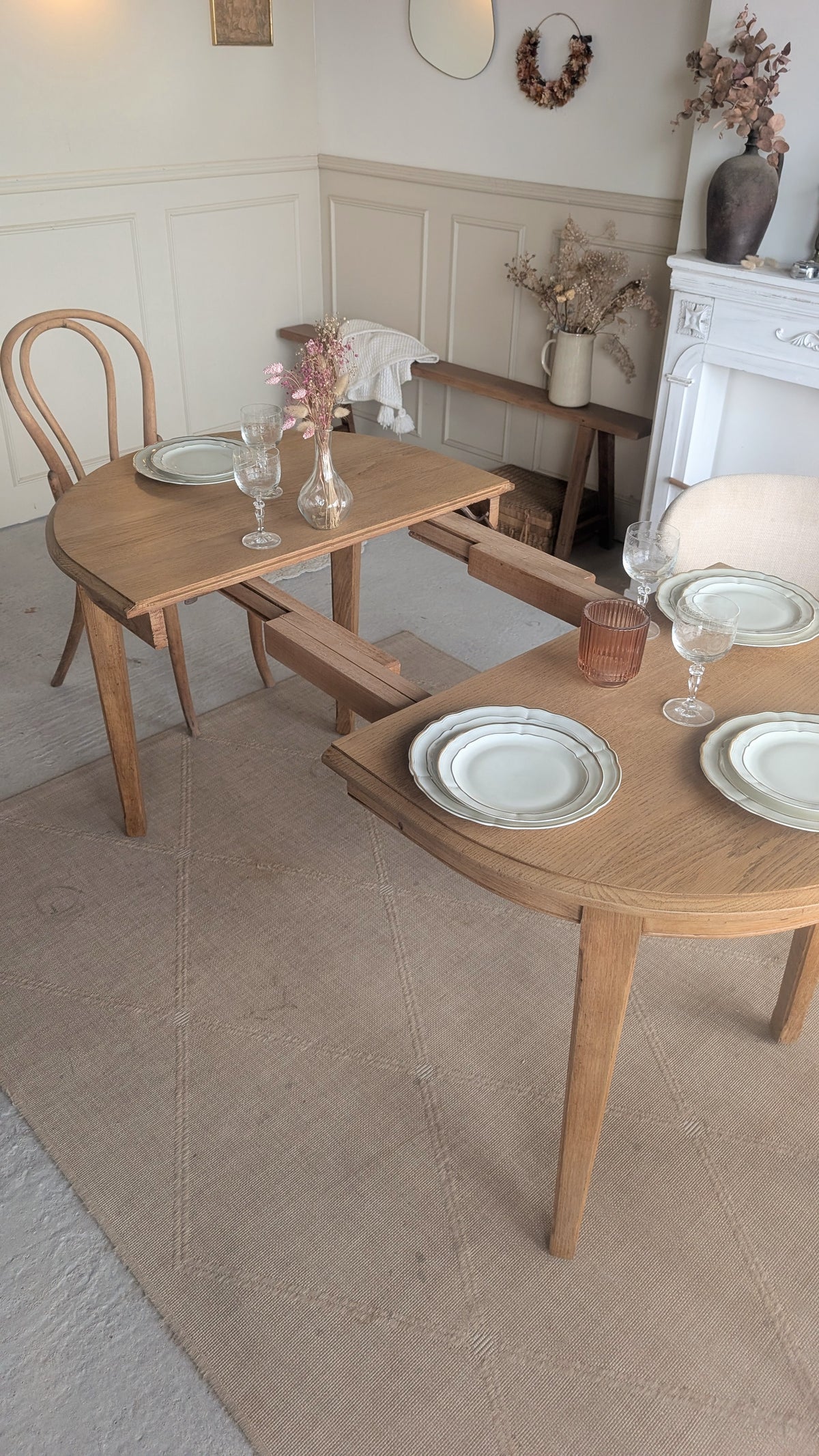 Petite table ovale en chêne + 1 rallonge