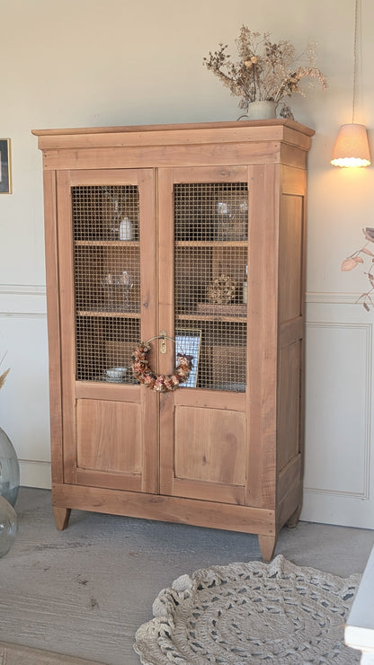 Vitrine en merisier