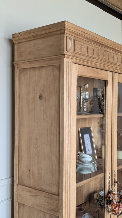 Vitrine ancienne