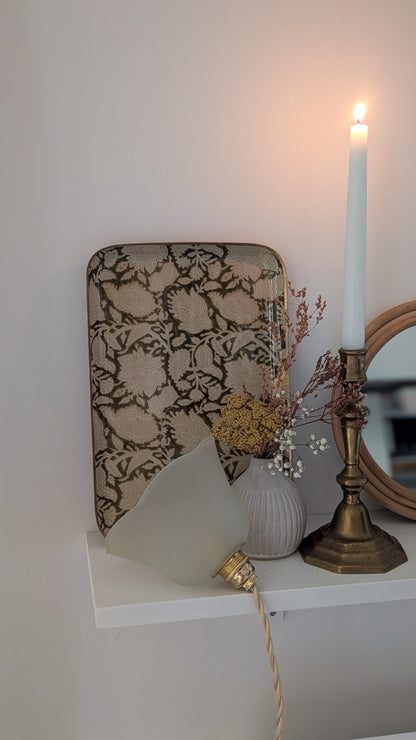 Baladeuse – Globes fleuris chinés