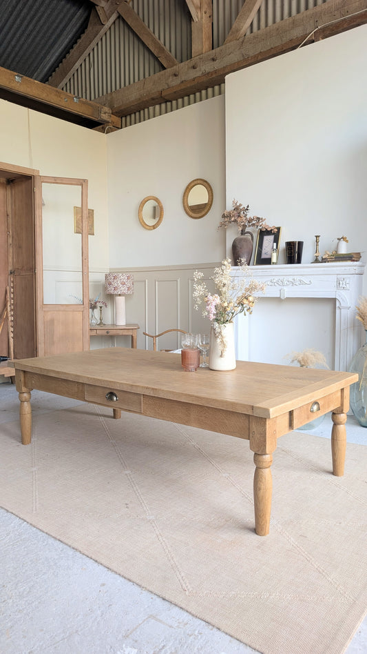 Grande table basse en chêne