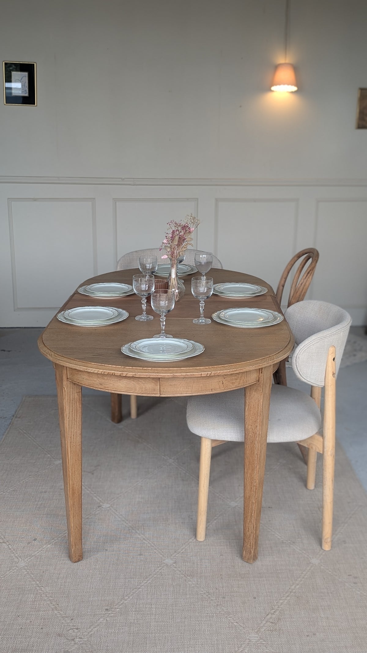 Petite table ovale en chêne + 1 rallonge