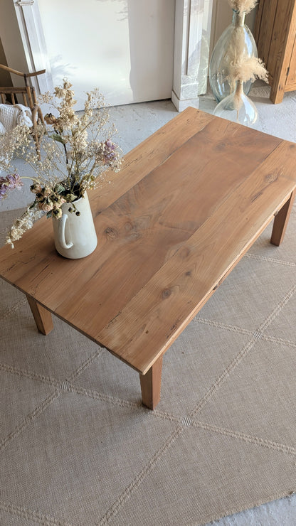 Table basse en merisier