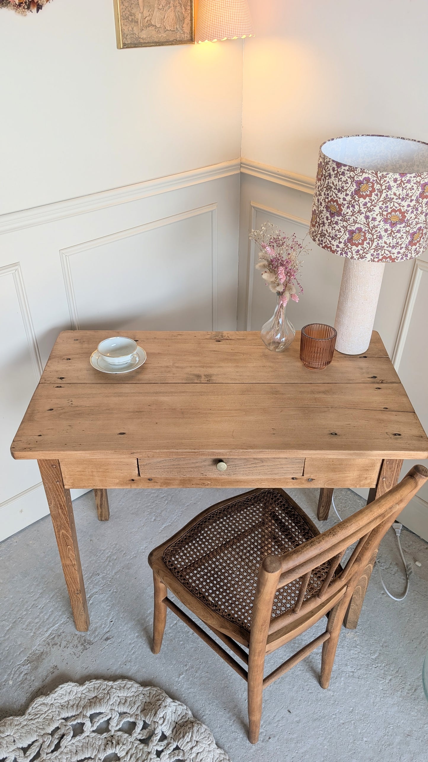 Ensemble table d'appoint et chaise