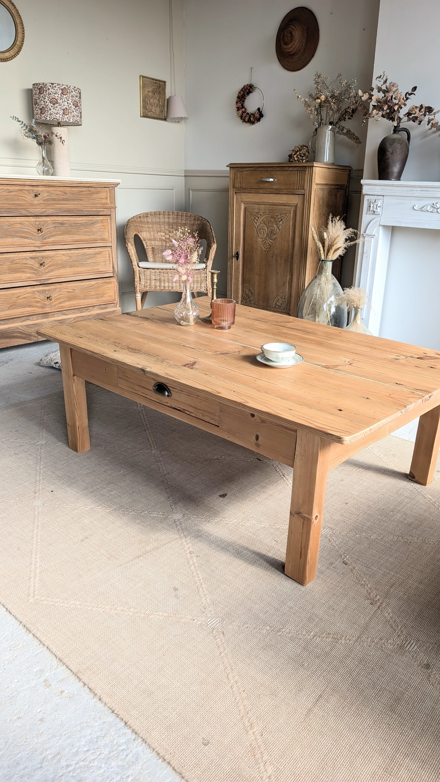 Table basse en pin
