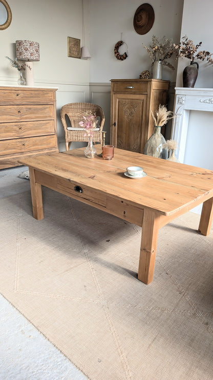 Table basse en pin