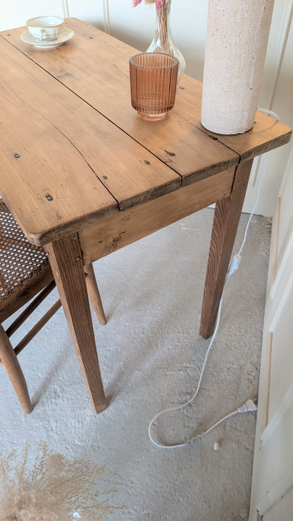 Ensemble table d'appoint et chaise