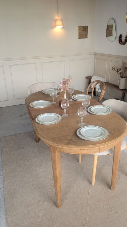 Petite table ovale en chêne + 1 rallonge