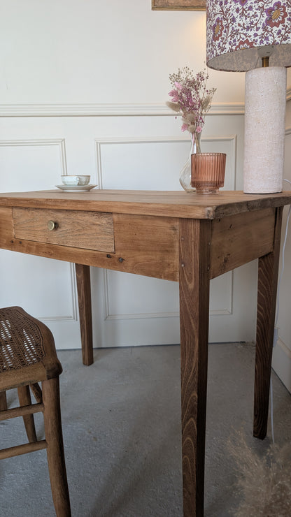 Ensemble table d'appoint et chaise