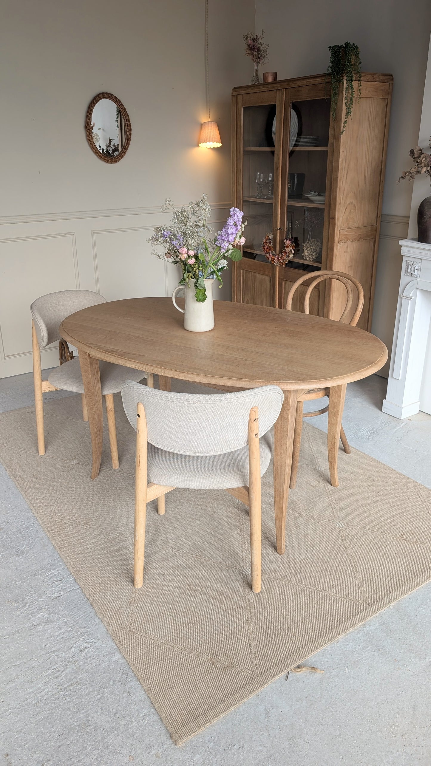 Table ovale en chêne