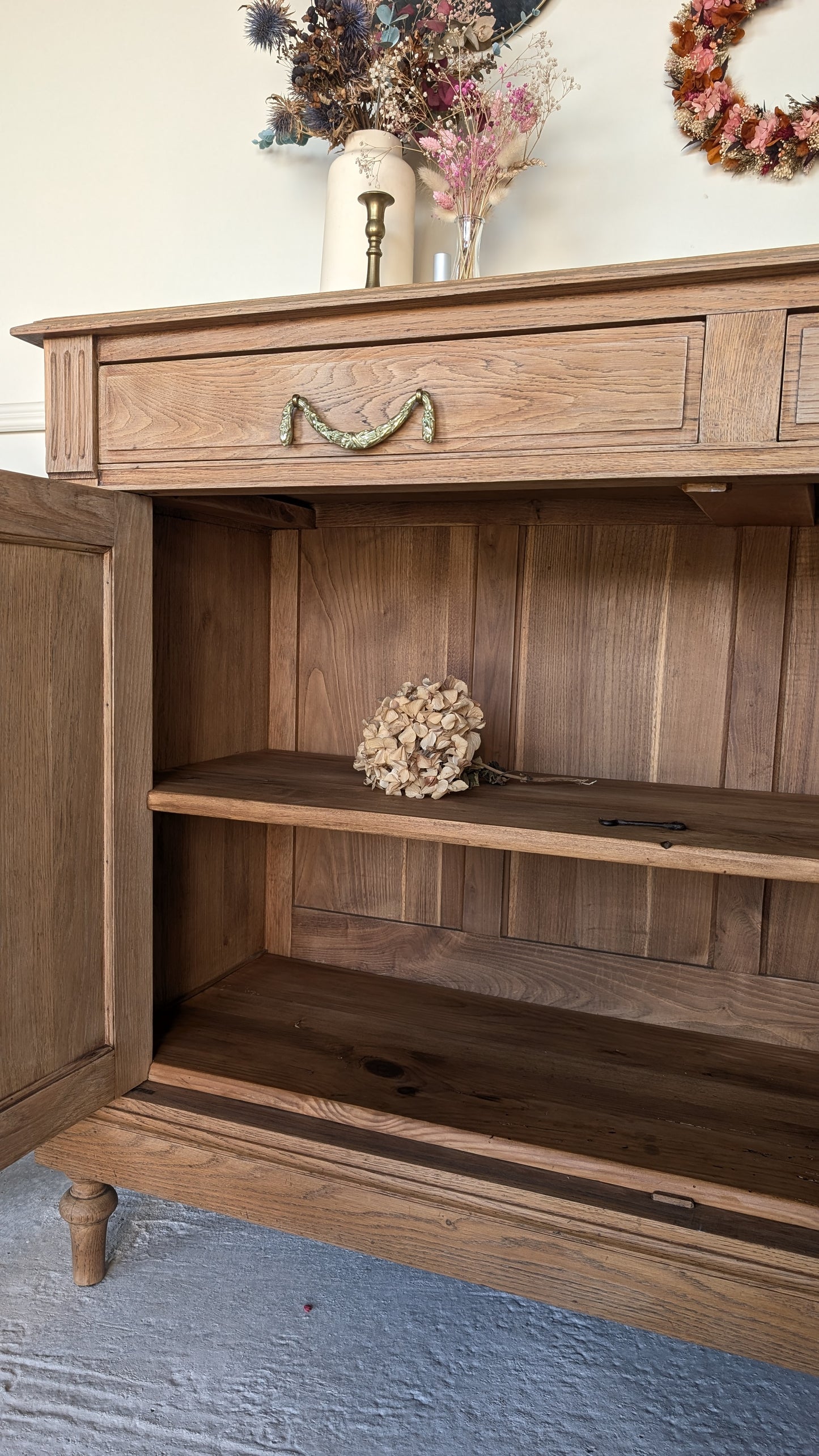 Grand buffet en chêne