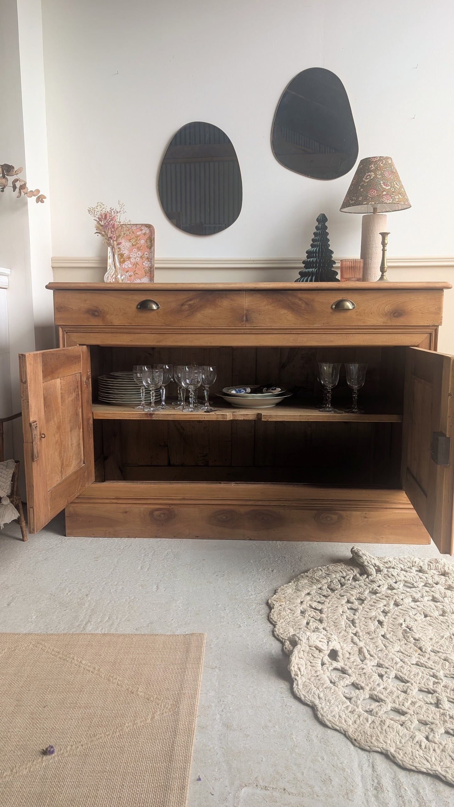 Buffet ancien en merisier