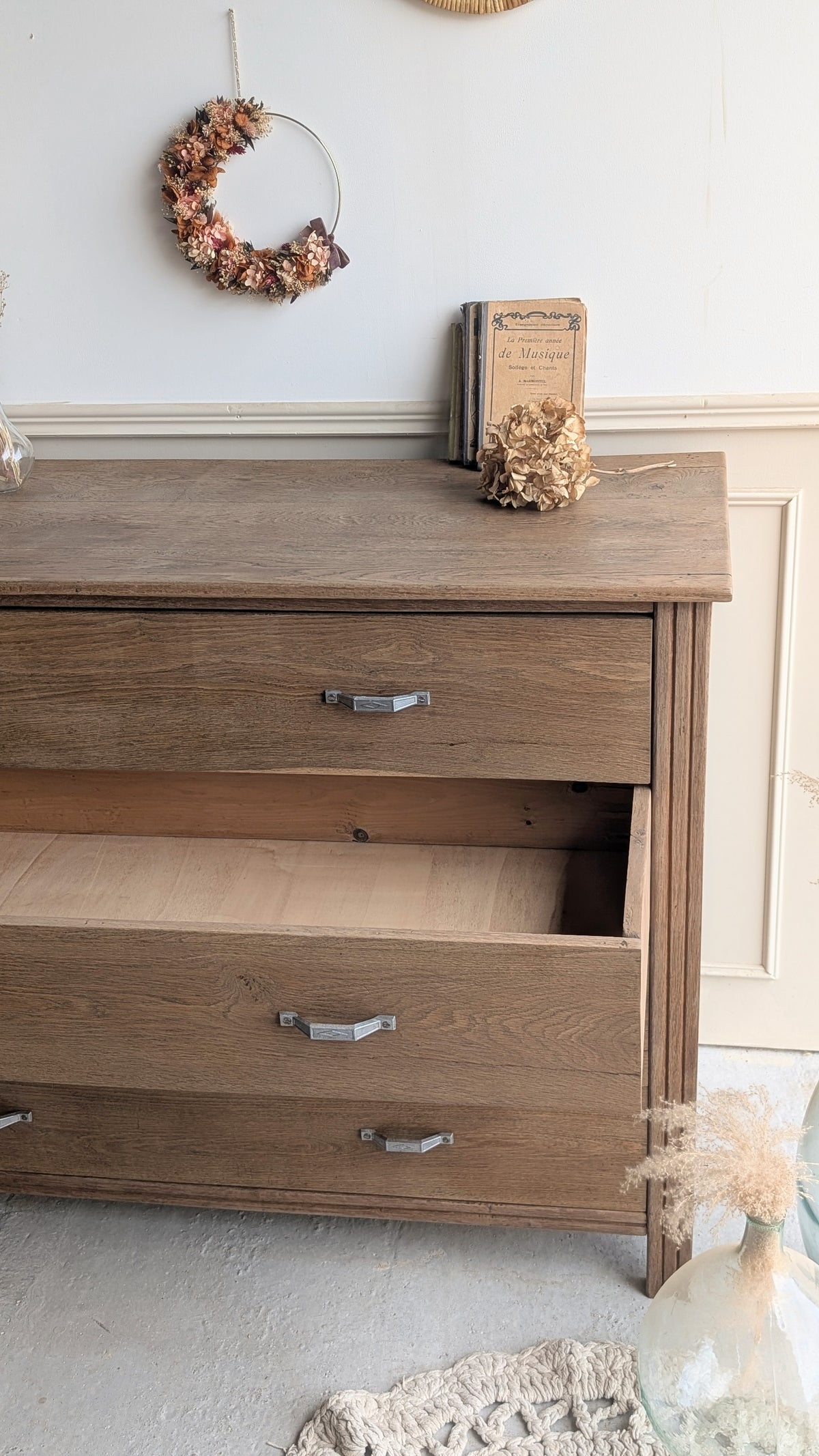 Commode en châtaignier