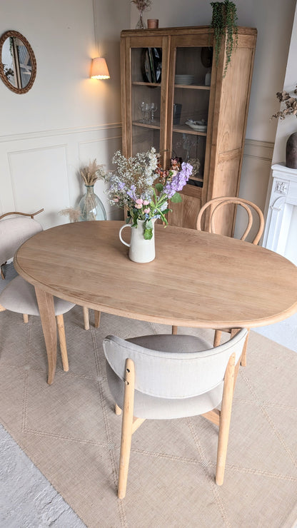 Table ovale en chêne