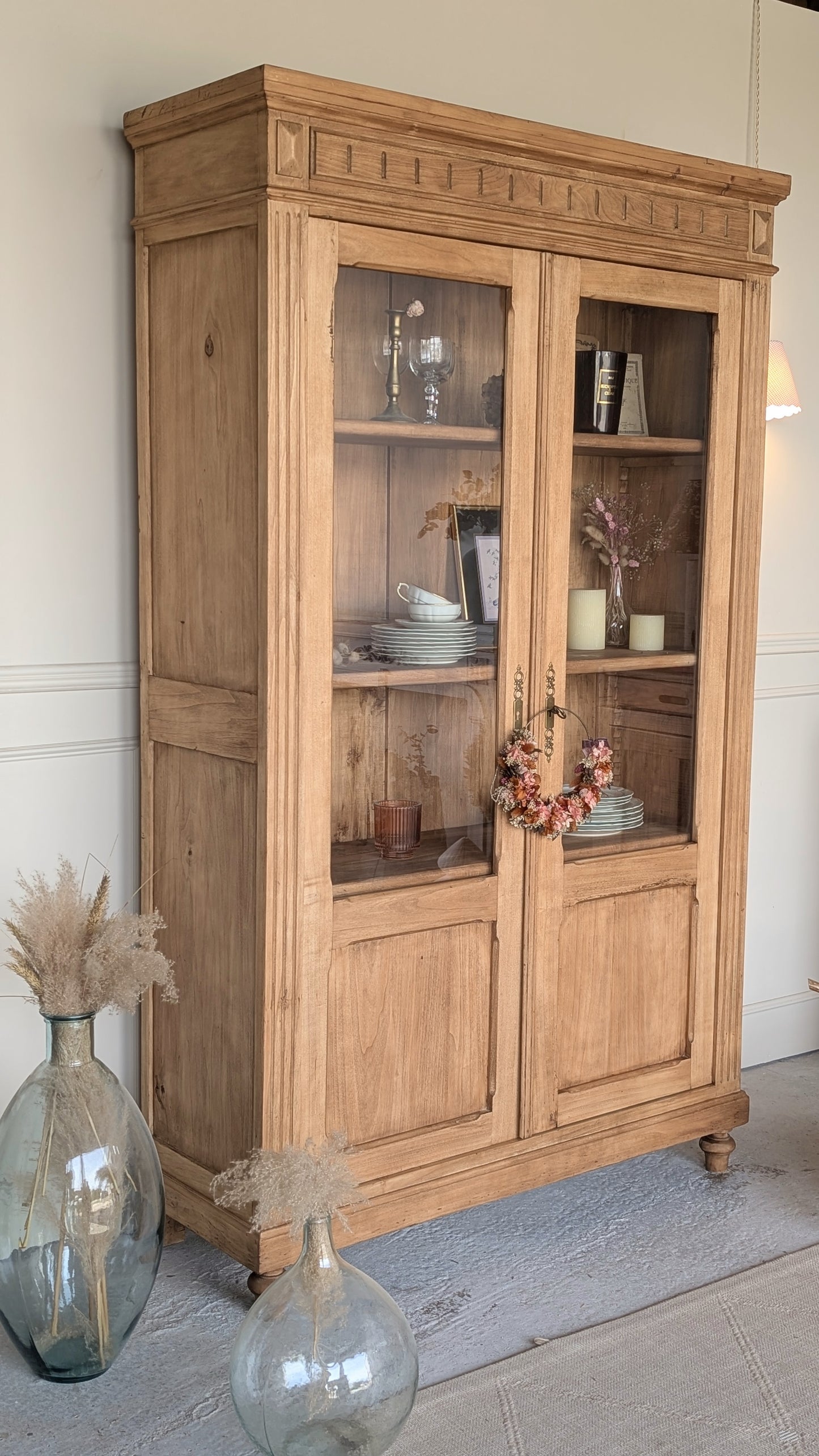 Vitrine ancienne