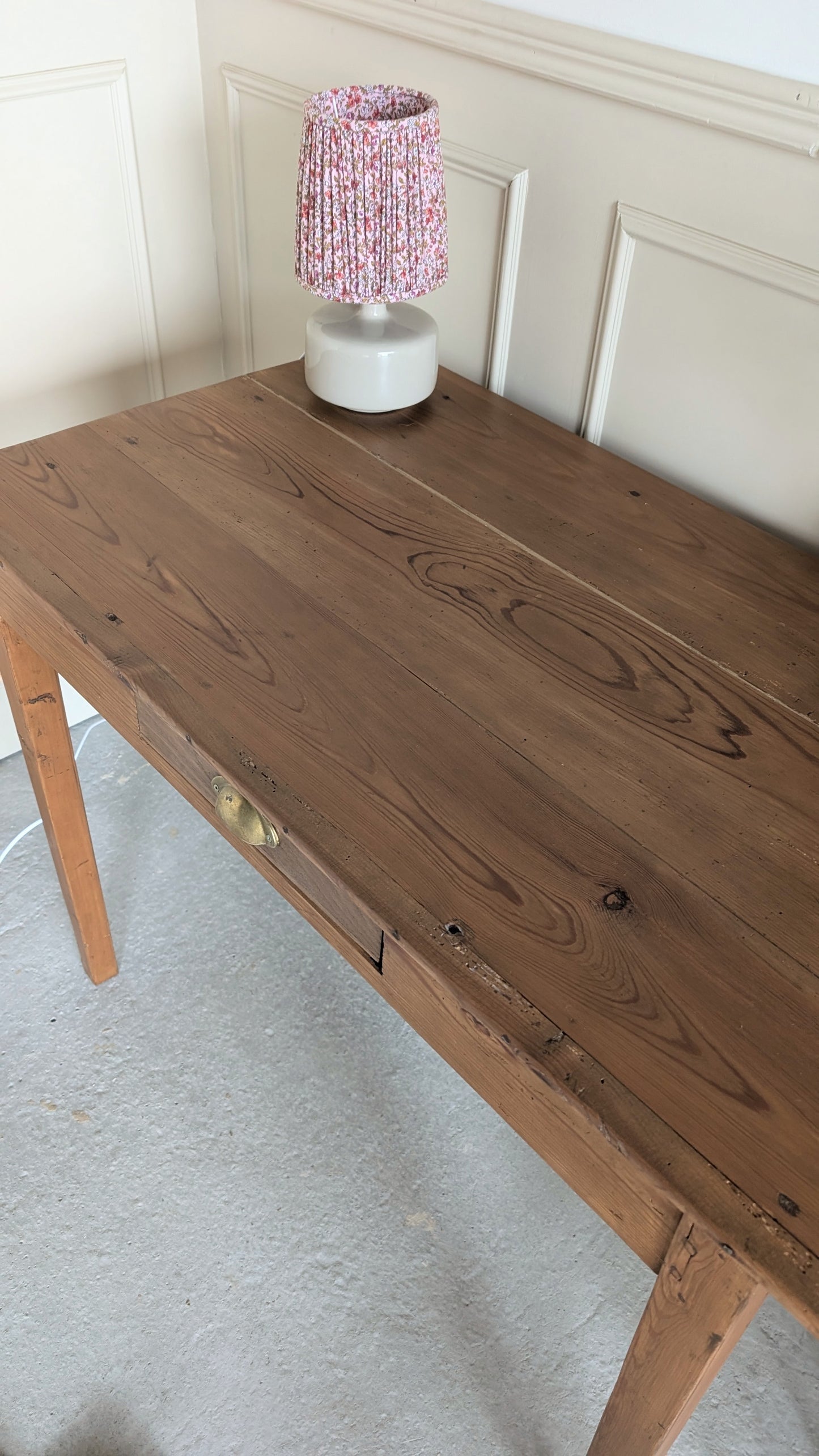 Bureau - table d'appoint