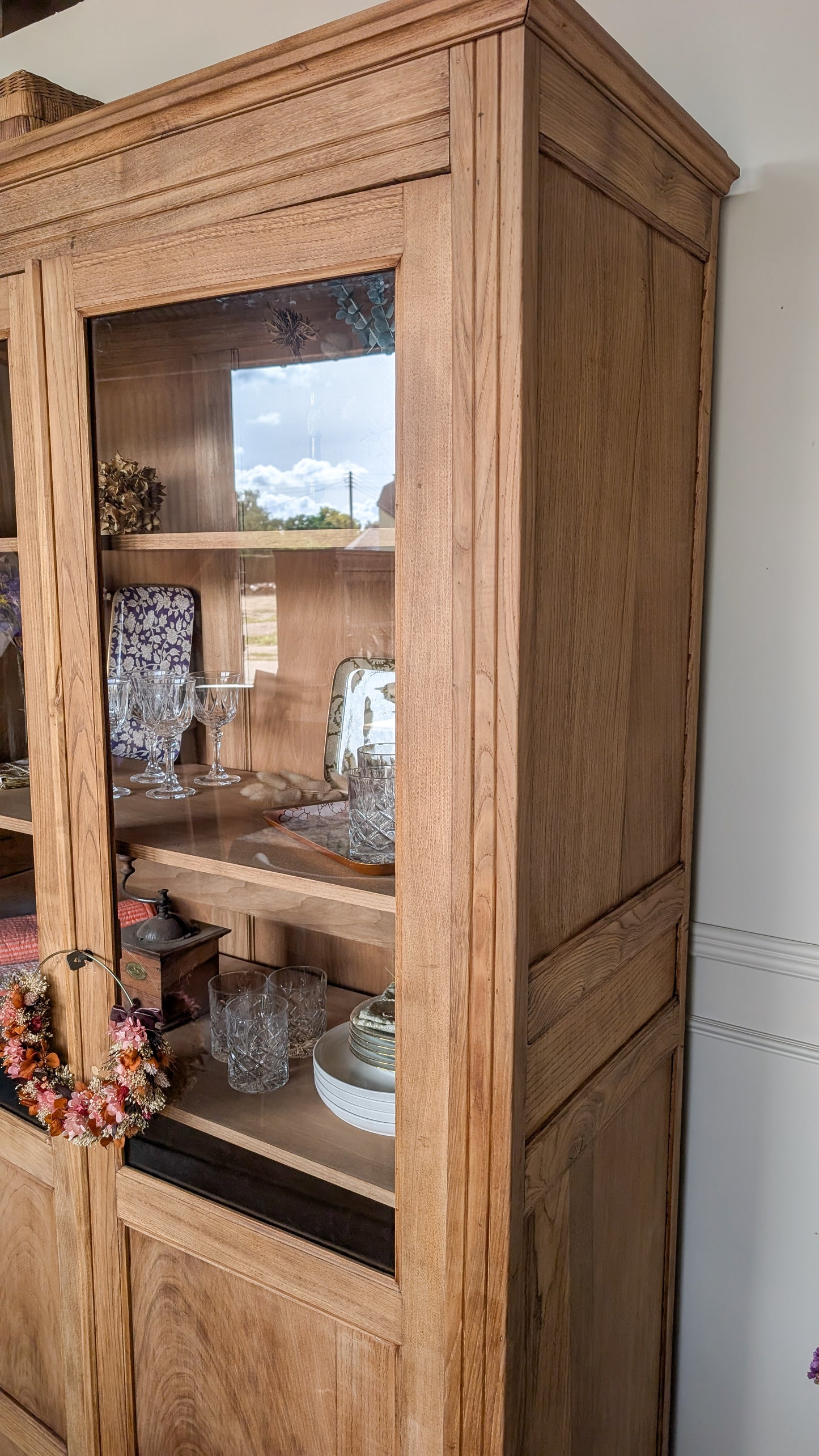 Armoire vitrée ancienne