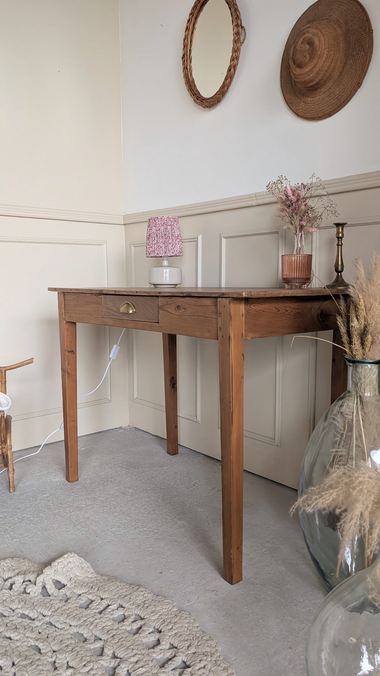 Bureau - table d'appoint