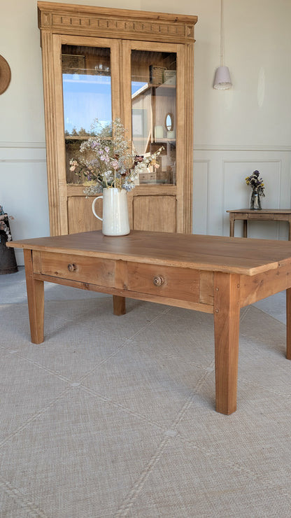 Table basse en merisier